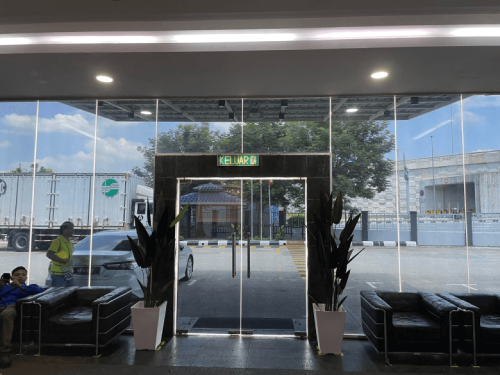 TINTED SOLAR TINT FILM TAMAN SHAMELIN PERKASA