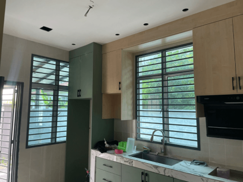 TINTED SOLAR TINT FILM TAMAN SEGAR
