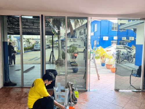 TINTED SOLAR TINT FILM PANDAN INDAH