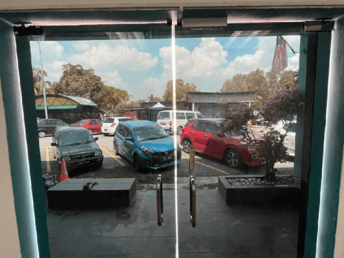 TINTED SOLAR TINT FILM SEGAMBUT
